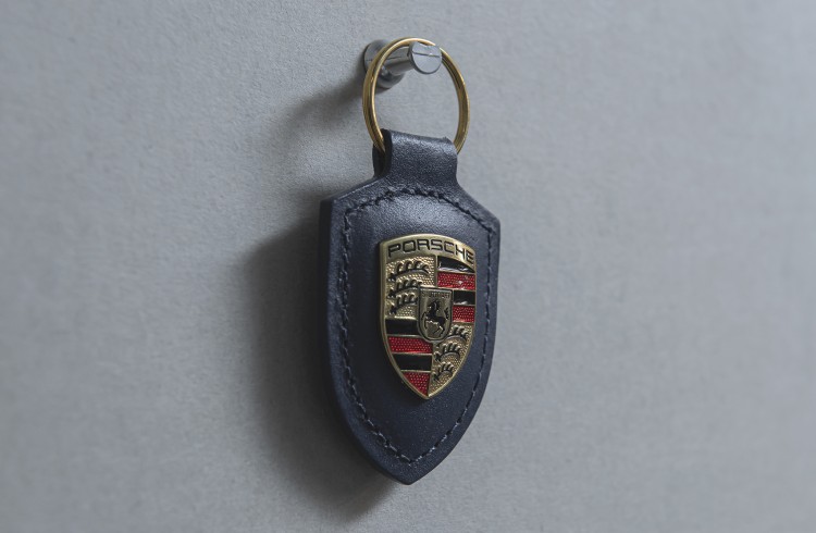 Porsche Key tag Crest Blue